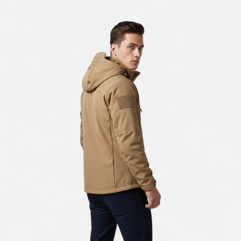 Chaqueta softshell para hombre con capucha