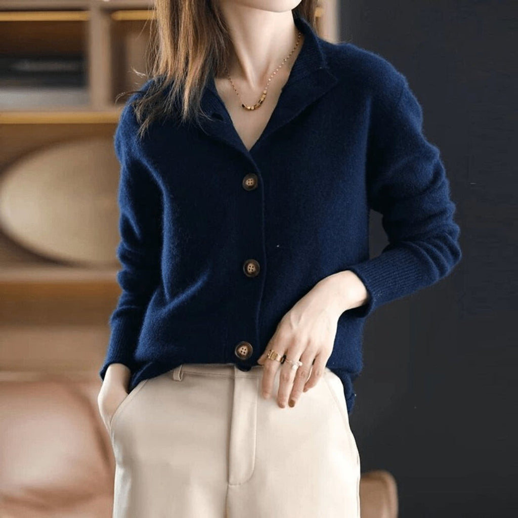 Cárdigan de punto suave para mujer con cuello redondo y botones en azul marino