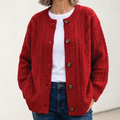 Cárdigan para mujer con cuello redondo y botones en rojo, vista frontal