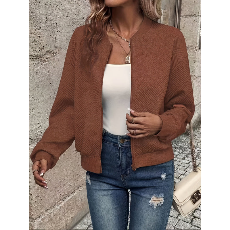 Chaqueta ligera con cremallera para mujer en marrón oscuro – vista frontal