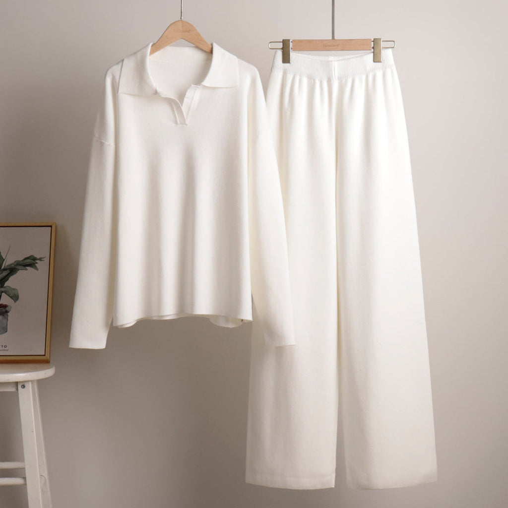 Conjunto de punto para mujer en blanco, jersey con cuello polo y pantalón ancho