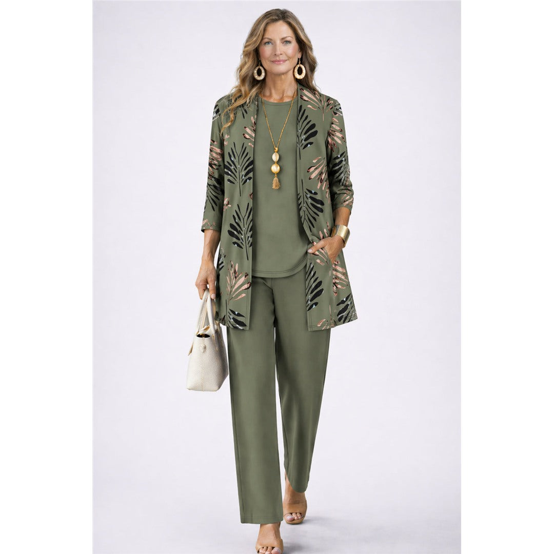 Conjunto de tres piezas para mujer con cárdigan estampado, top liso y pantalón en verde salvia