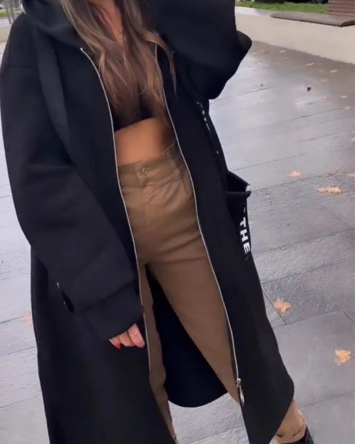 Chaqueta larga para mujer con capucha en negro