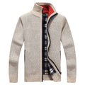 Chaqueta de punto para hombre con cremallera y forro de cuadros en beige