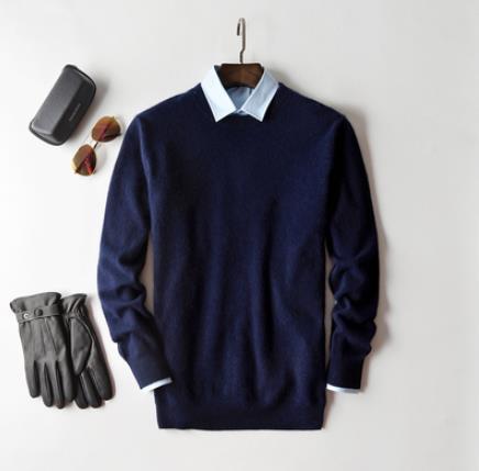 Jersey de punto fino para hombre con cuello redondo o de pico en azul marino - cuello redondo