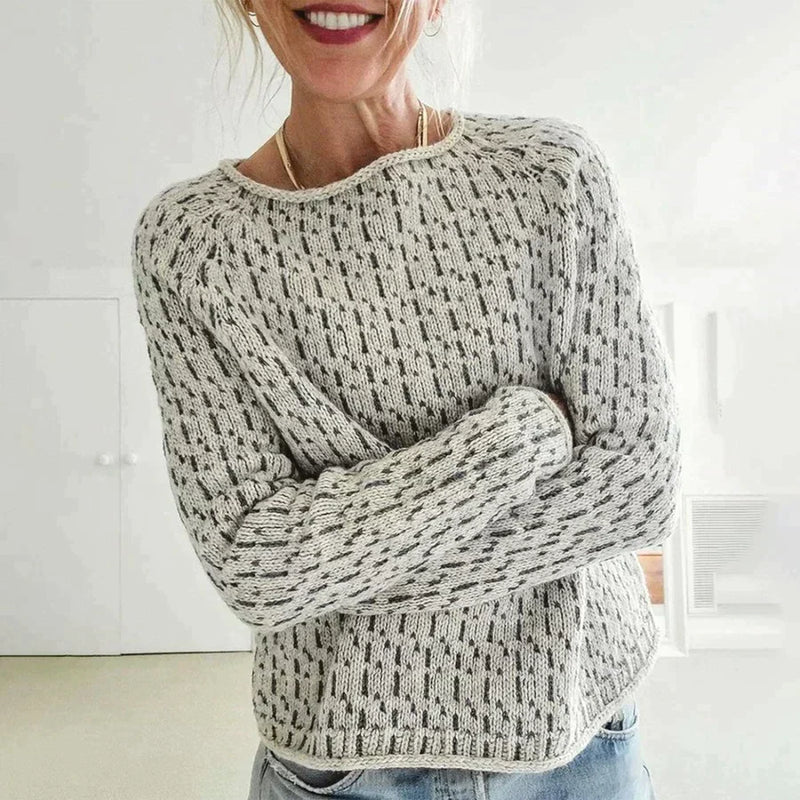 Jersey de punto calado holgado para mujer en gris – vista frontal