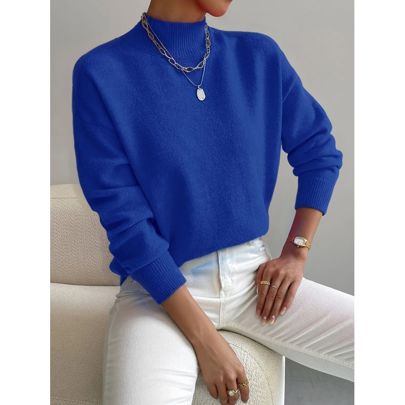 Jersey de punto liso con cuello alto para mujer en azul – vista frontal