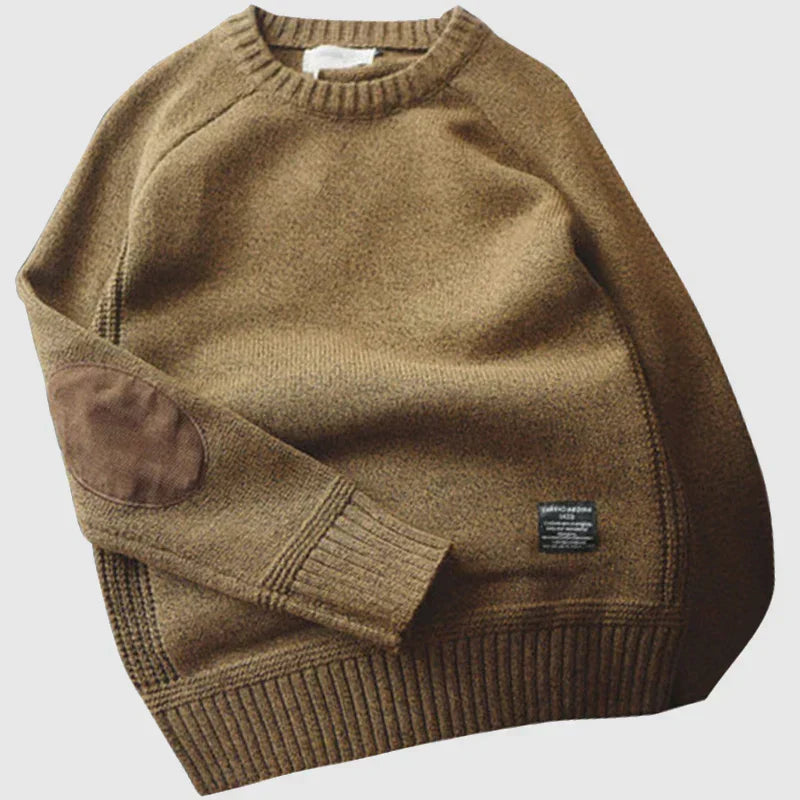 Jersey de punto para hombre con coderas en marrón, vista frontal