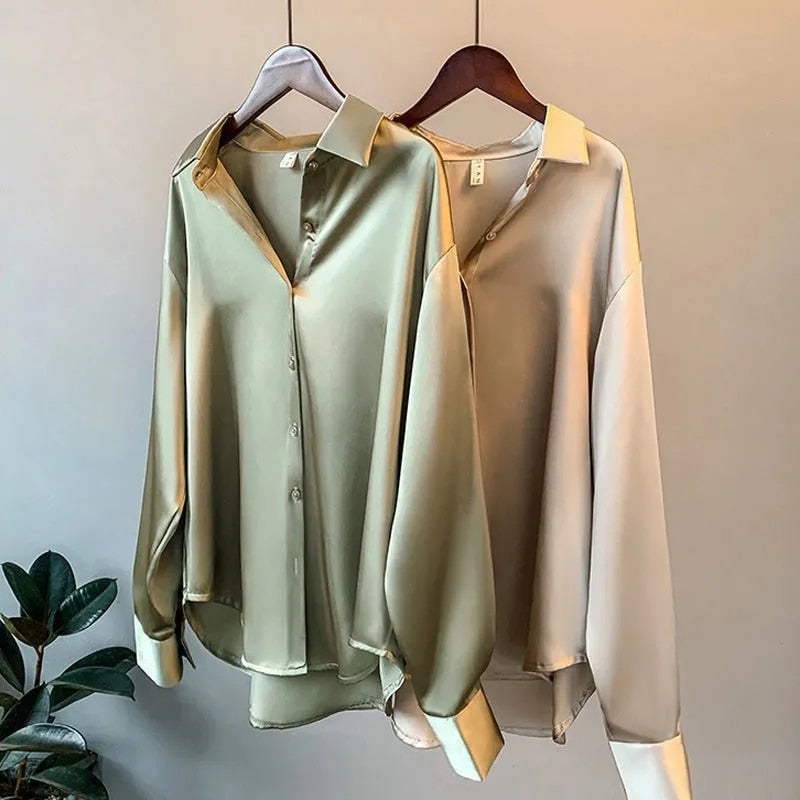 Blusa satinada para mujer