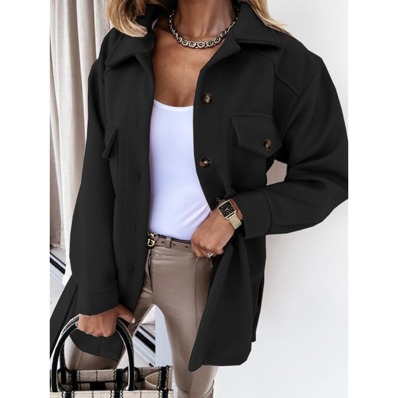 Sobrecamisa con bolsillos para mujer en negro – vista frontal